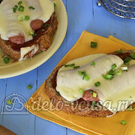 Рецепт горячие бутерброды с сосиской и сыром