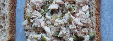 горячий бутерброд с тунцом и копченым сыром. Шаг 5