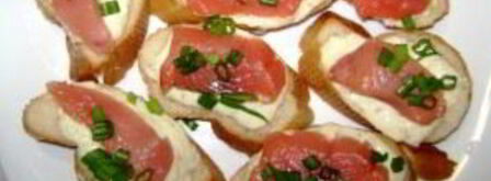 маленькие бутерброды с красной рыбой. Шаг 4