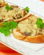 Запеченные бутерброды с рыбой