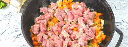 фаршированные перцы в томатном соусе. Шаг 7