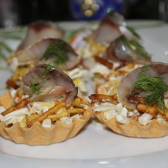 Рецепт канапе с сельдью