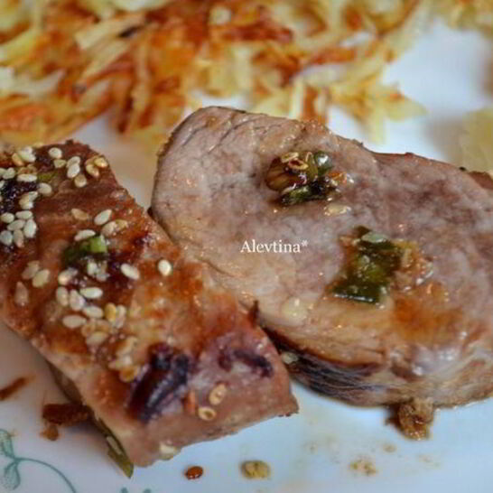 Рецепт маринованное свиное филе с кунжутом