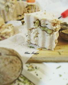 Морковный домашний сыр с орехами