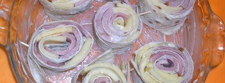 омлет — букет с розами из лаваша. Шаг 2