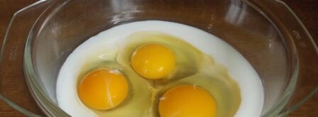 омлет на кефире. Шаг 2