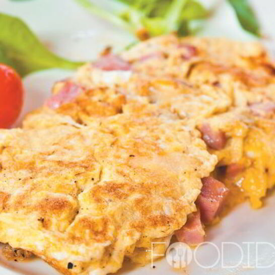 Рецепт омлет с колбасой