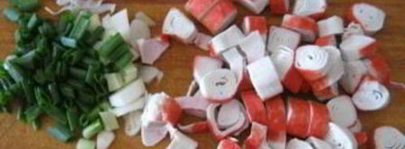 омлет с крабовыми палочками. Шаг 4