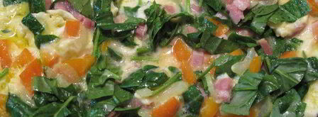 омлет со шпинатом, окороком и овощами. Шаг 3