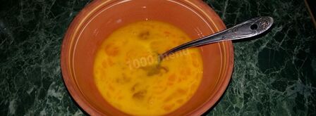 омлет со сливочным маслом. Шаг 2