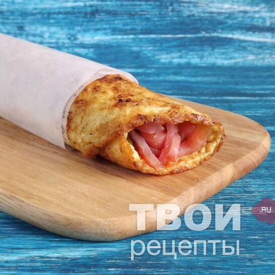 Рецепт сырный омлет с ветчиной