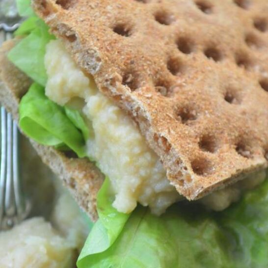 Рецепт паштет из нута с яблоками и хлебцами из отрубей