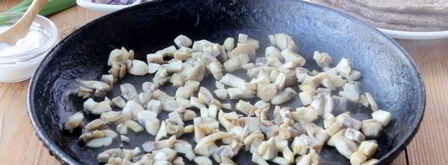 печеночный торт с грибами. Шаг 5