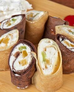 Блинные роллы с мармеладом