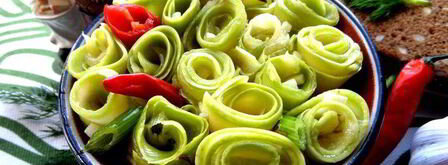 маринованные роллы из молодых кабачков. Шаг 22