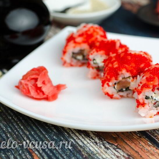 Рецепт масаго ролл с лососем и сыром