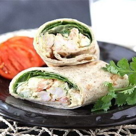 Рецепт ролл с креветками, йогуртом, карри и шпинатом