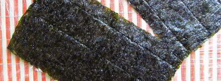 роллы с лососем и сыром филадельфия. Шаг 2