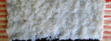 роллы с лососем и сыром филадельфия. Шаг 4