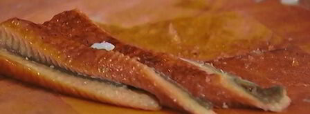 роллы с угрем, авокадо и огурцом. Шаг 5