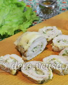 Куриный рулет с сыром и чесноком