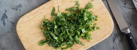 мясные рулетики с сыром и зеленью. Шаг 5