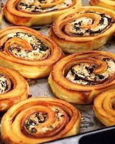 Рулет из картошки со шпинатом