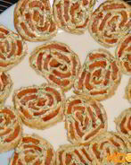 Рулет из лаваша с красной рыбой