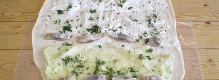 рулет из лаваша с селедкой. Шаг 6