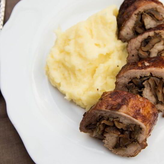 Рецепт рулет из свинины с грибами