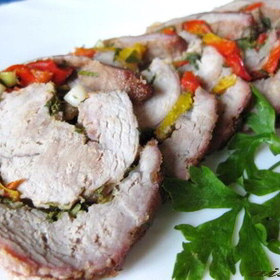 Рецепт рулет из телятины с перцем и зеленью