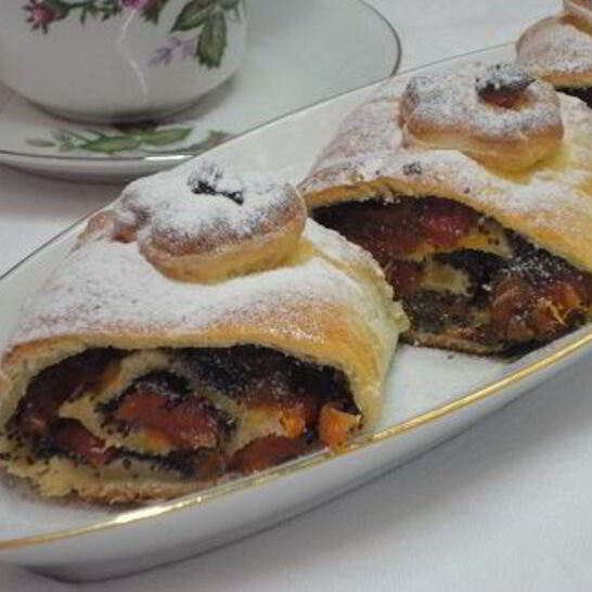 Рецепт рулет с курагой и маком