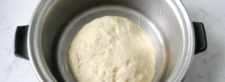 рулет с маком и вишней. Шаг 8