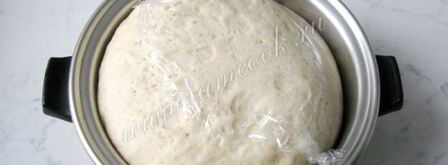 рулет с маком и вишней. Шаг 9