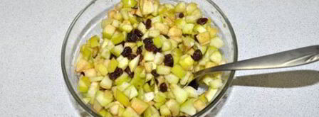 рулет с яблоками из творожного теста. Шаг 4