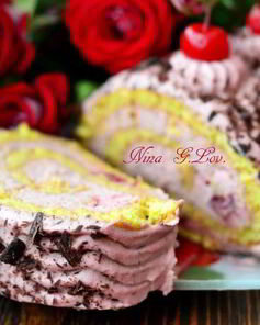 Рулет Вишня в белом шоколаде