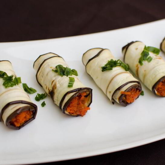 Рецепт рулетики из баклажанов