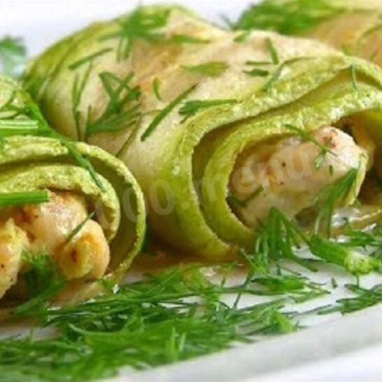 Рецепт рулетики из кабачков с курицей
