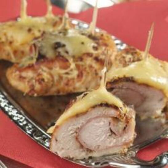 Рецепт рулетики из телятины с сыром