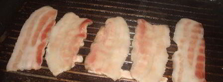 рулеты из баклажанов с беконом, сыром и зеленью. Шаг 9