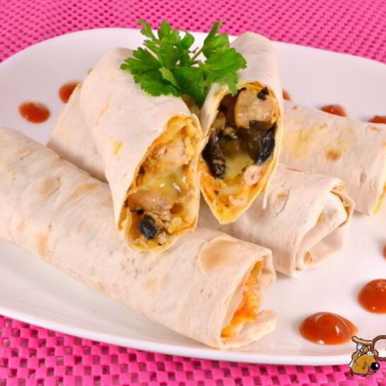 Рецепт рулеты из лаваша с курицей, грибами и сыром в микроволновке