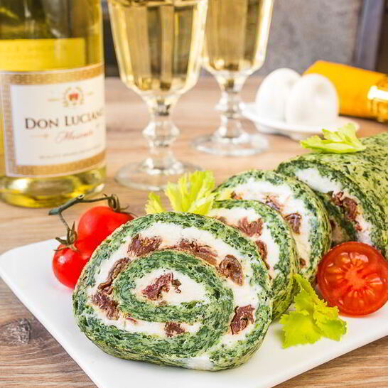 Рецепт шпинатный рулет с вялеными томатами