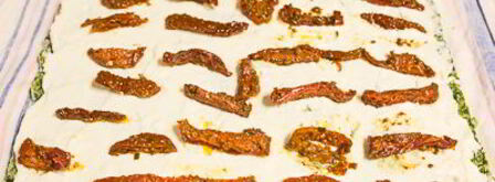 шпинатный рулет с вялеными томатами. Шаг 14