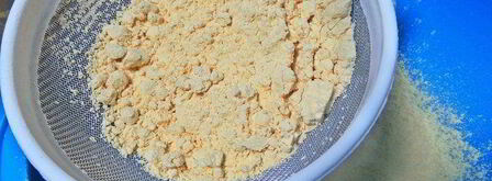 яичный рулет с сыром мозаика. Шаг 5