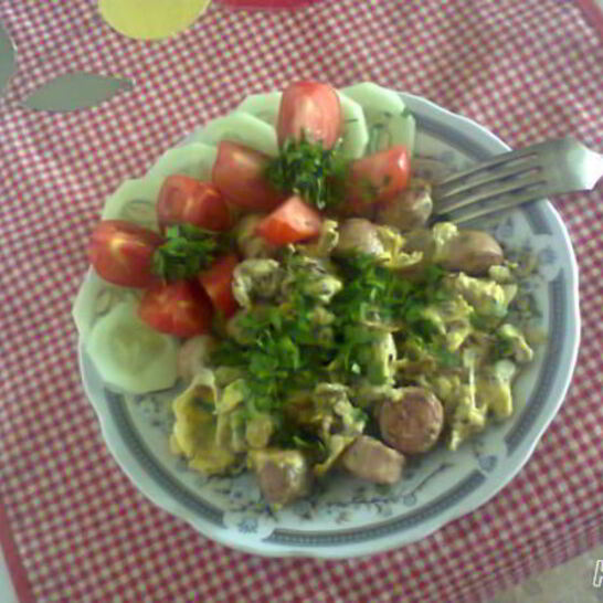 Рецепт сосиски с яйцом