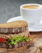 Сэндвич с тунцом