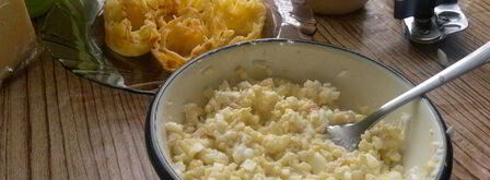 сырные корзиночки с салатом из мяса криля. Шаг 5