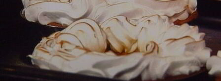 абрикосовые тарталетки с меренгой. Шаг 7