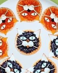 Тарталетки с икрой черной и красной