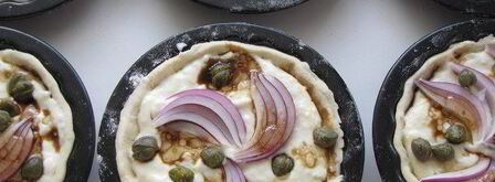 тарталетки с красным луком и сырным соусом. Шаг 10